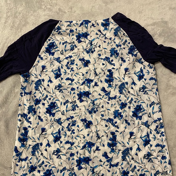 💙French Connection Top💙 - Picture 2 of 5